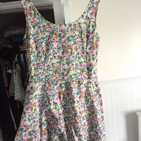 Dress - Picture 1 of 6